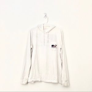 🌵Hooded Vineyard Vines Tee